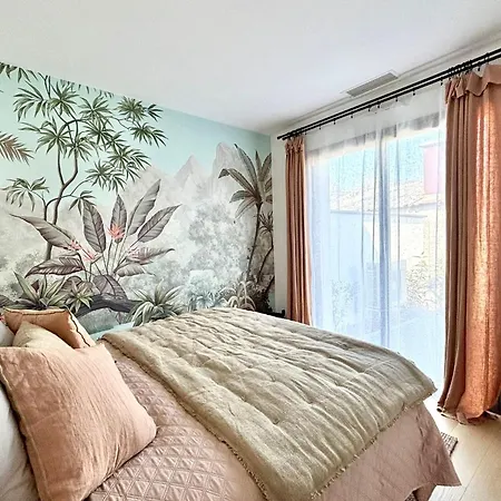 Cosy Air-conditioned With Swimming Pool *